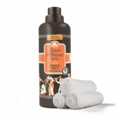 Кондиционер-ополаскиватель парфюмированный для белья Tesori d'Oriente Цветок лотоса и масло ши, 760 мл